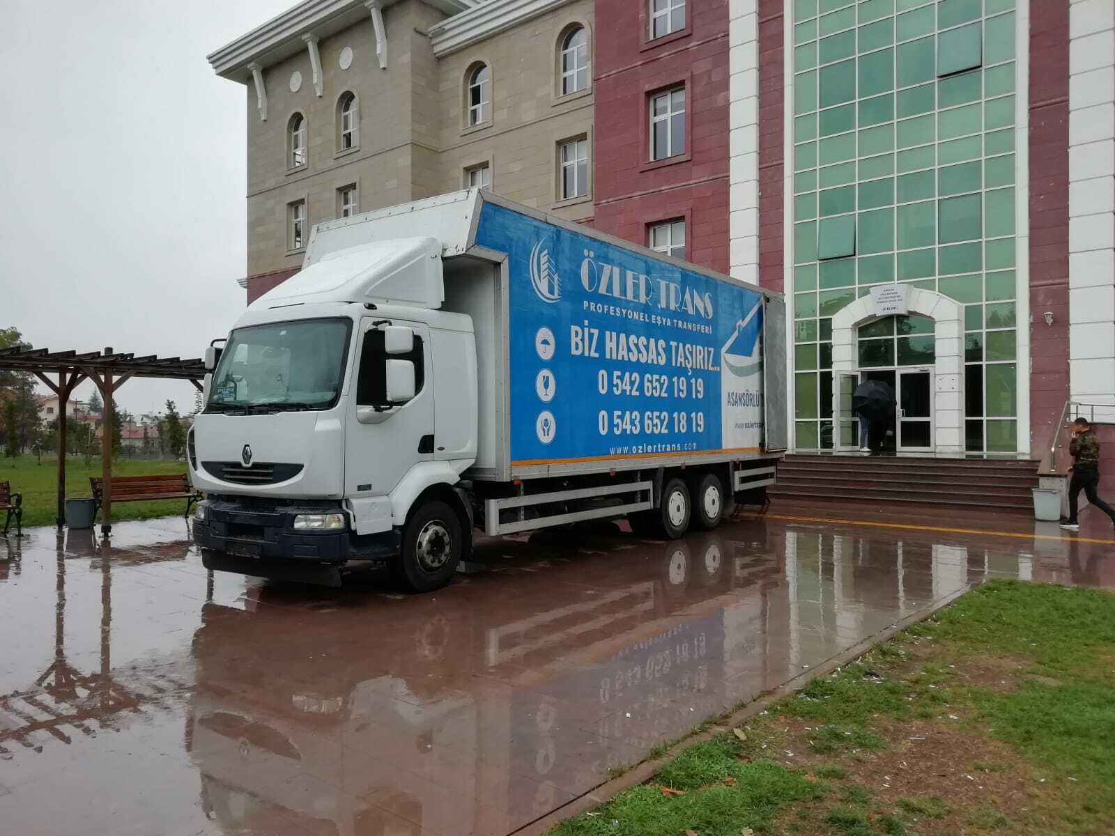 Taşınırken Kıyafetler Nasıl Toplanır